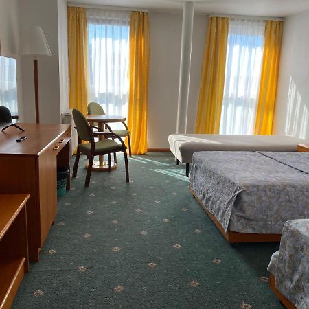 Elekt Czaplinek Hotel ภายนอก รูปภาพ