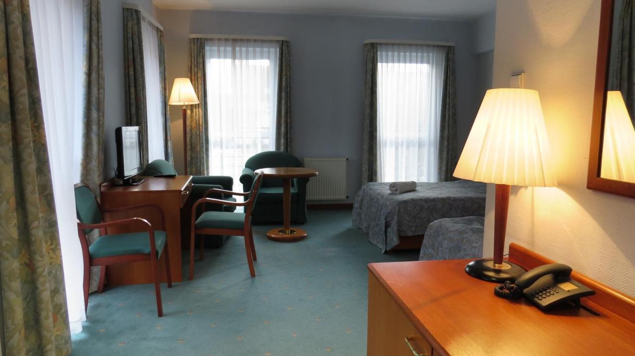 Elekt Czaplinek Hotel ภายนอก รูปภาพ